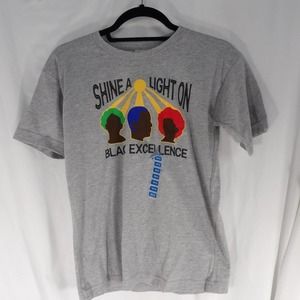 Proud by Design Shine a Light On Black Excellence Youth Graphic Tee Size 10/12